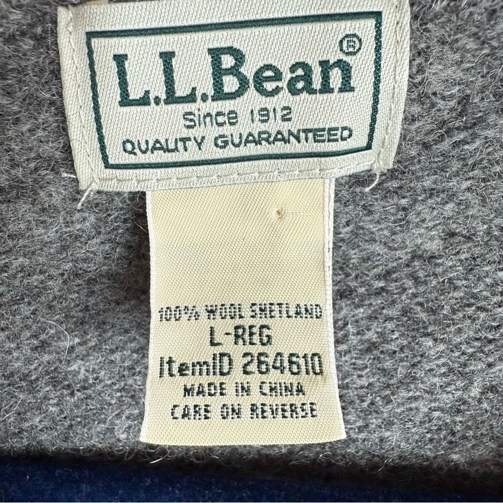 L.L. Bean 100% Shetland Wool V-Neck Long Sleeve Sweater Size L